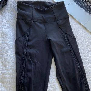 Lululemon cropped leggings